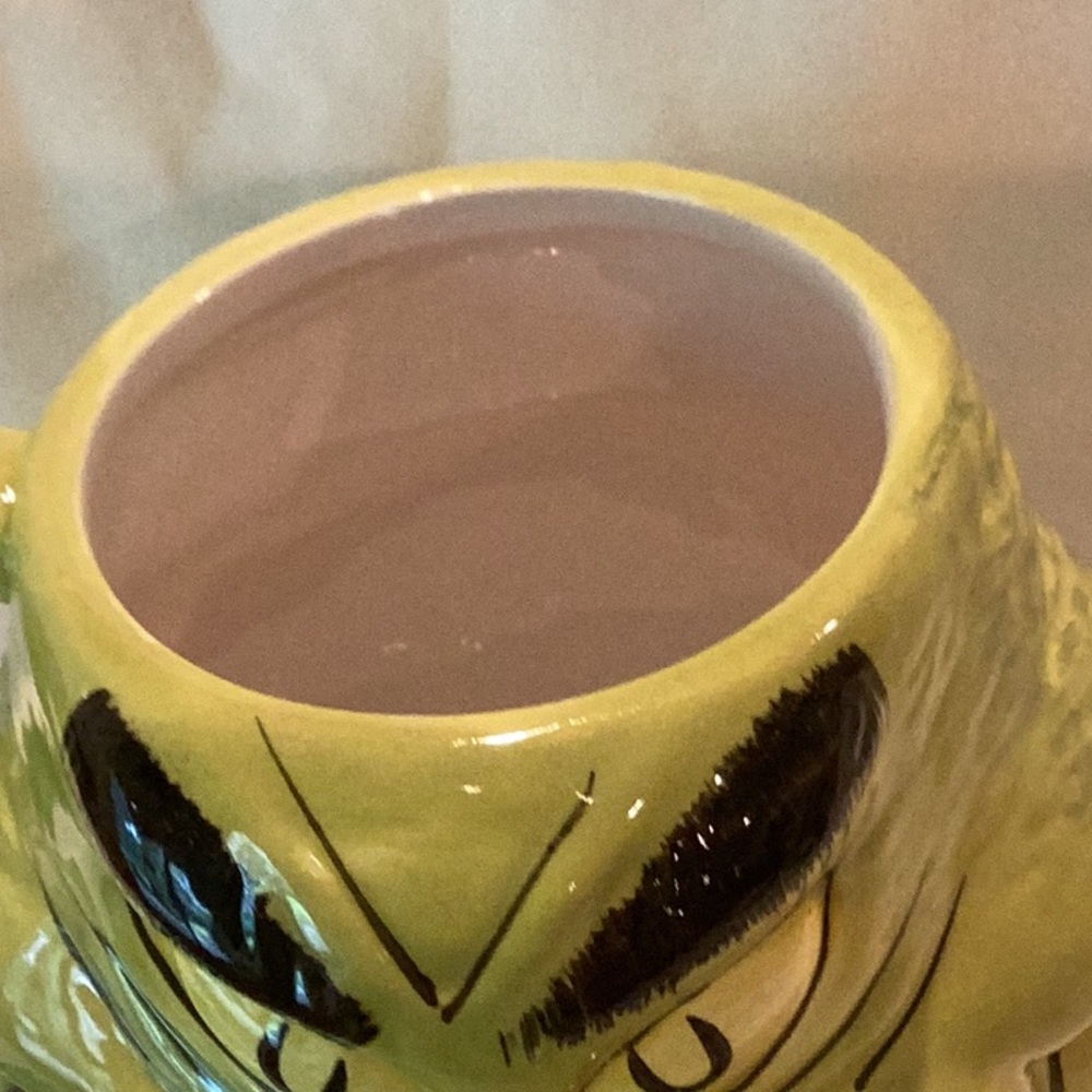 Grinch Christmas mug - Picture 3 of 4